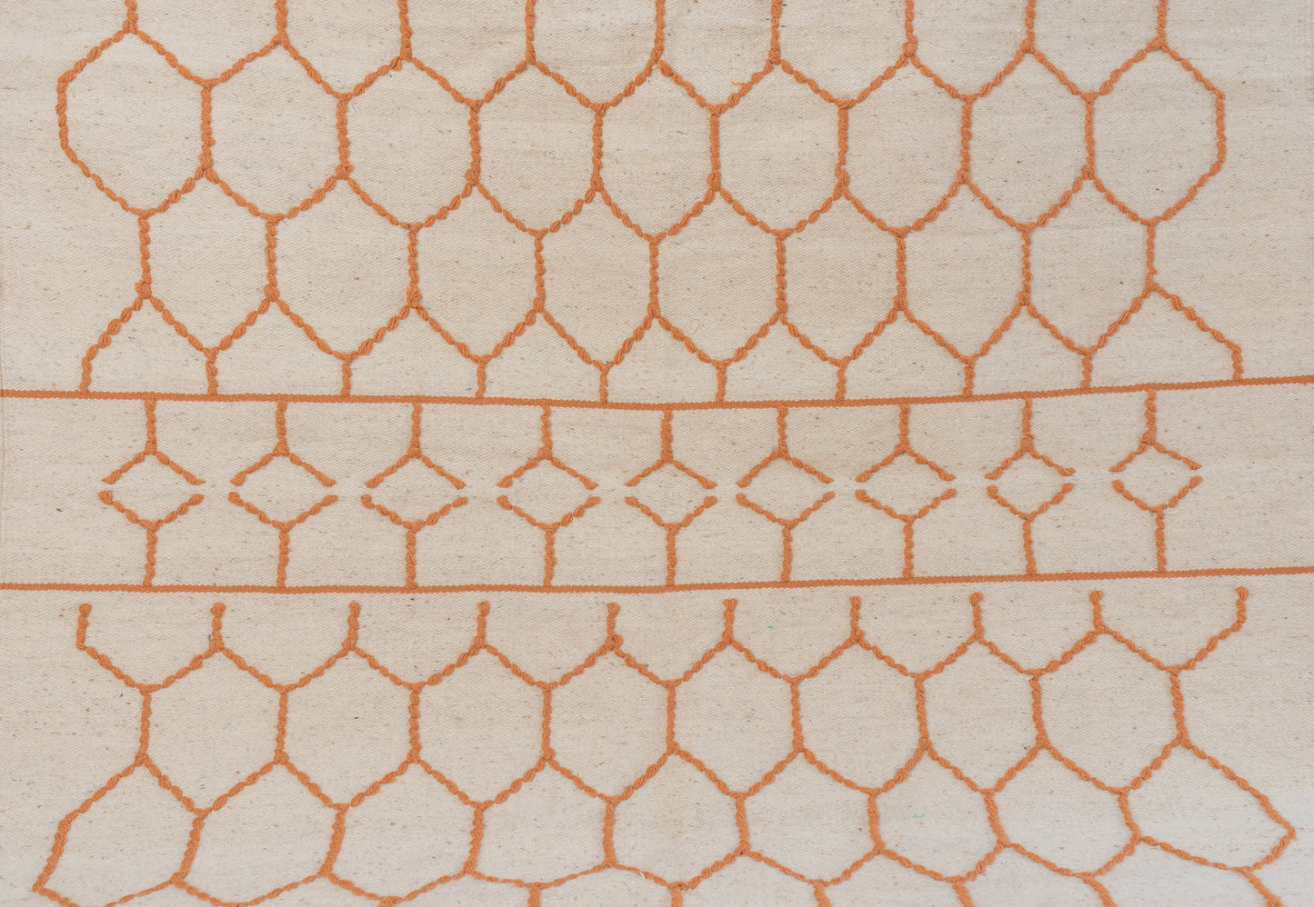 Golden Nest Kilim – Symbolizing warmth, comfort, and structure.