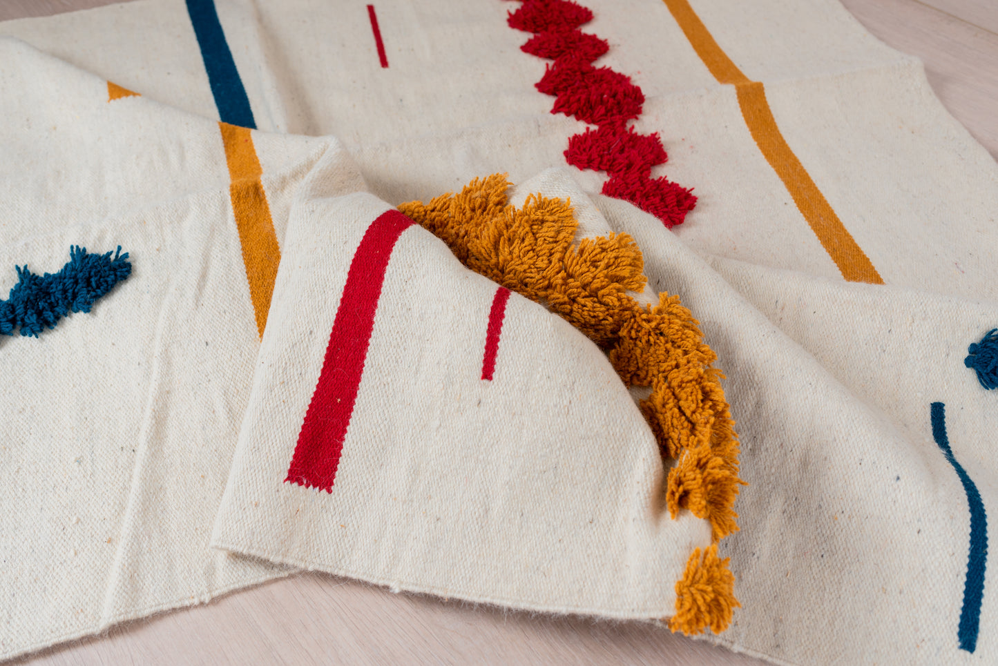 Handmade Kilim Rug - Beige - Memphis
