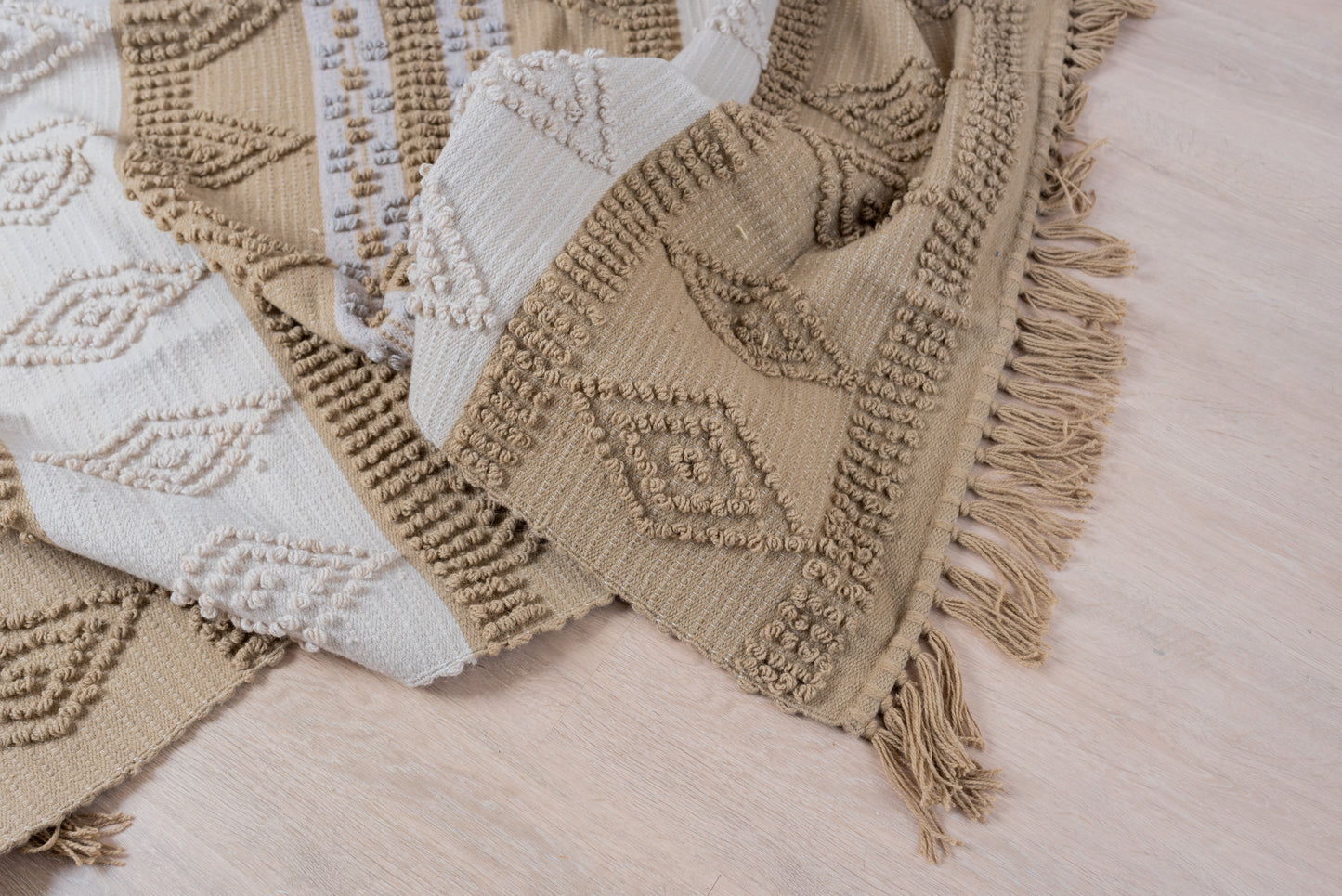 Desert Diamond Kilim – Handwoven Moroccan Wool Rug