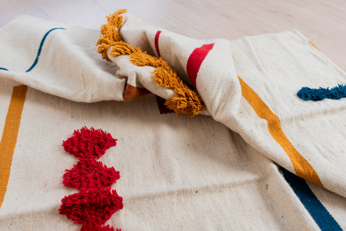 Handmade Kilim Rug - Beige - Memphis